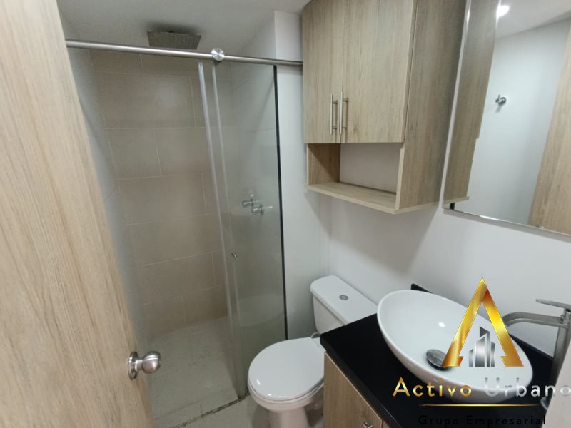 foto_104782_901271444_7882745338_ss