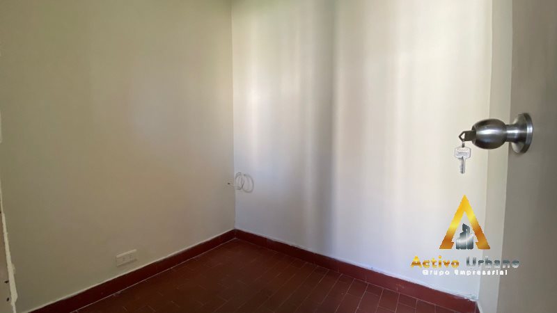 foto_104782_901271444_7913999286_ss