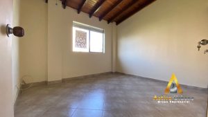 foto_104782_901271444_7923610407_ss