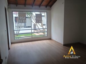 foto_104782_901271444_7970707518_ss