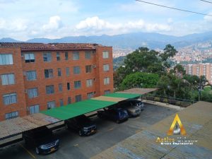 foto_104782_901271444_7979237904_ss