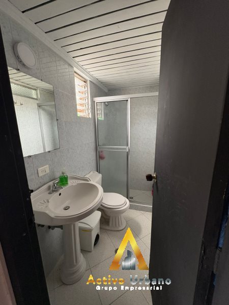 foto_104782_901271444_8003395973_ss