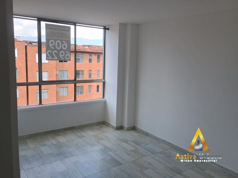 foto_104782_901271444_8005206228_ss