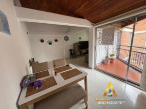 foto_104782_901271444_8047720909_ss