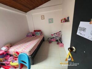 foto_104782_901271444_8072211430_ss