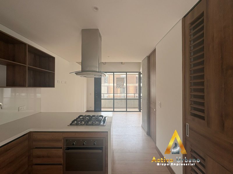 foto_104782_901271444_8211250841_ss