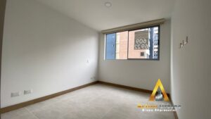 foto_104782_901271444_8296884349_ss