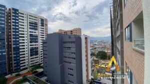 foto_104782_901271444_8297526257_ss