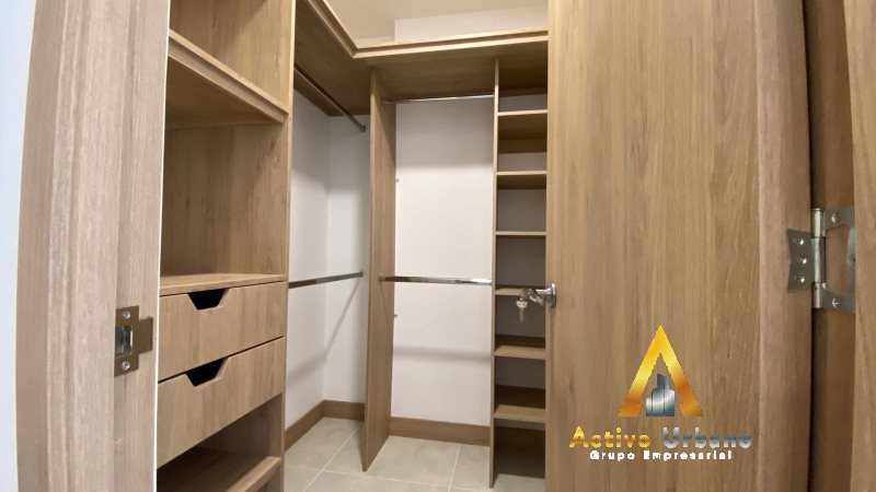 foto_104782_901271444_8317215842_ss