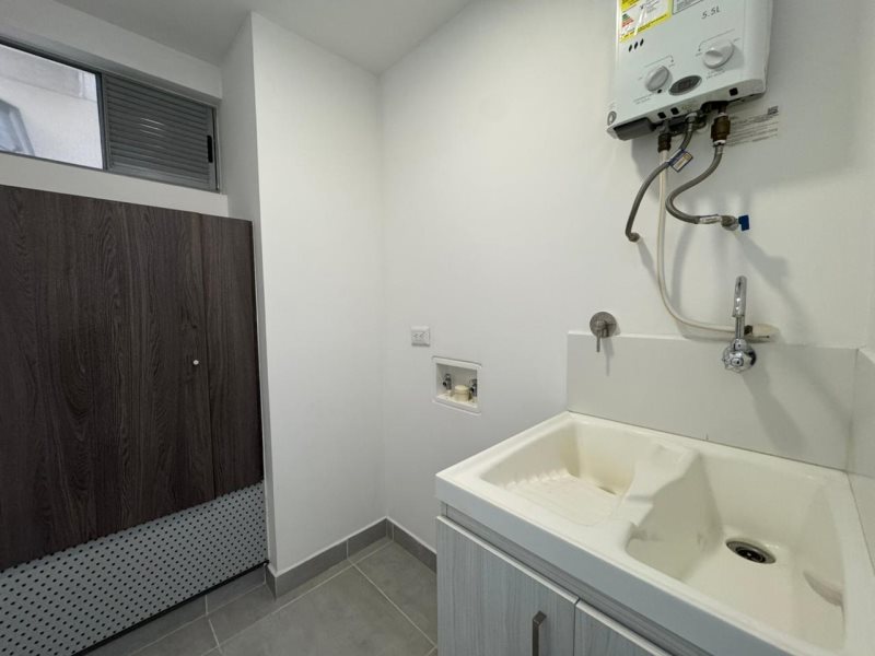 foto_104782_901271444_8340688329_ss