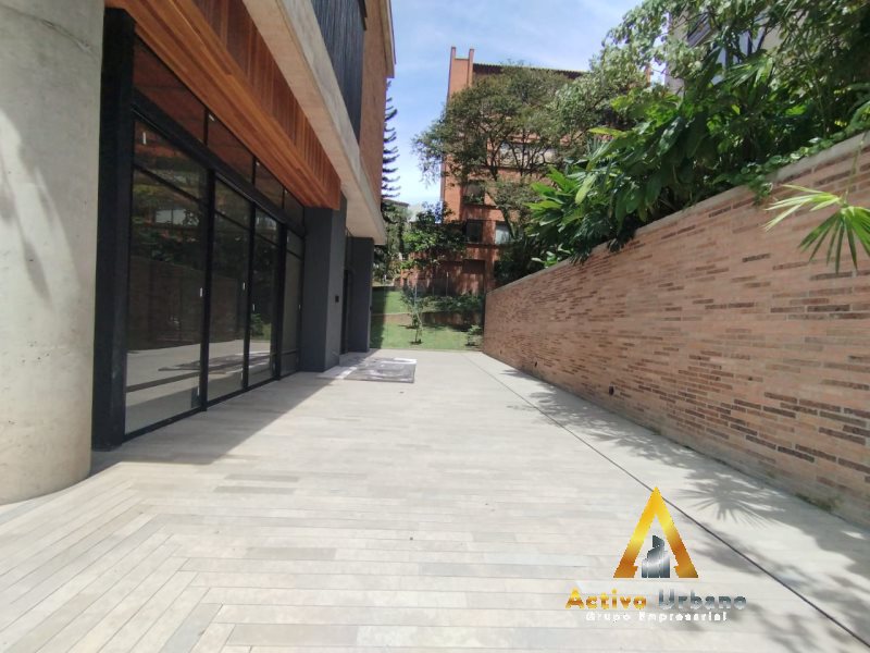 foto_104782_901271444_8501402138_ss