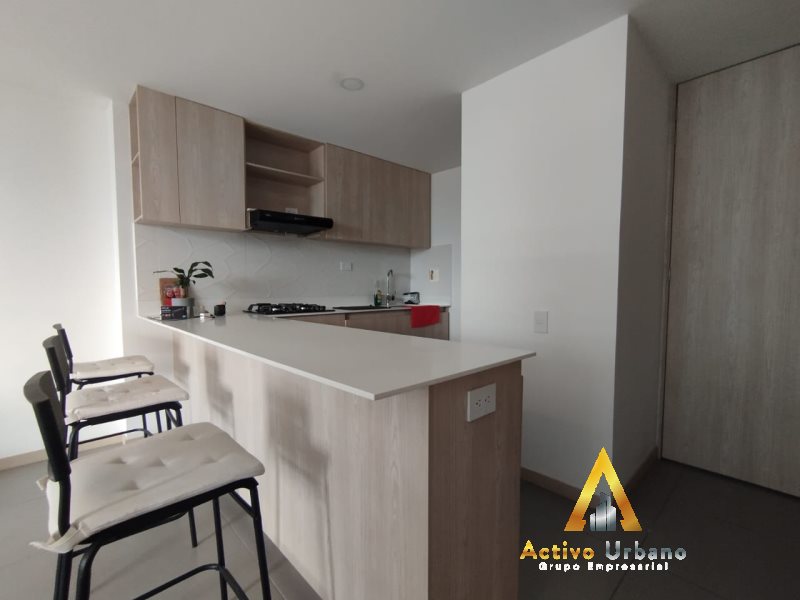 foto_104782_901271444_8574541871_ss