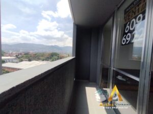 foto_104782_901271444_8574607915_ss