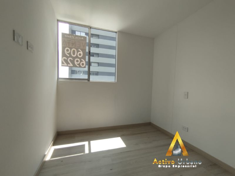 foto_104782_901271444_8624348054_ss