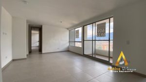 foto_104782_901271444_8627962495_ss