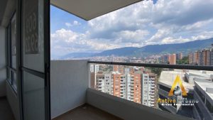 foto_104782_901271444_8641224764_ss