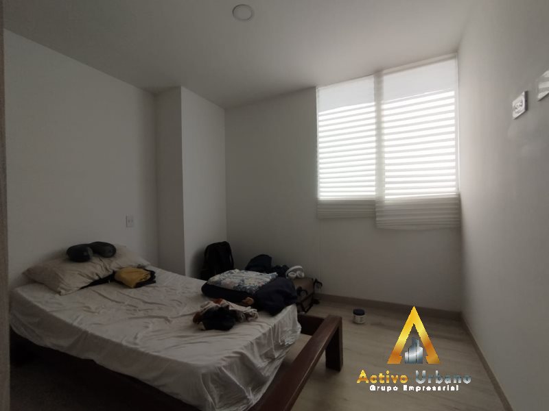 foto_104782_901271444_8661499994_ss