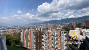 foto_104782_901271444_8662398791_ss