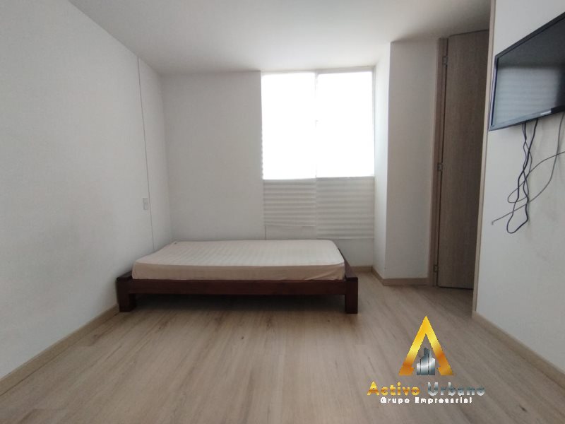 foto_104782_901271444_8668487467_ss