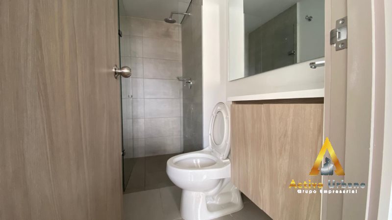 foto_104782_901271444_8673457405_ss