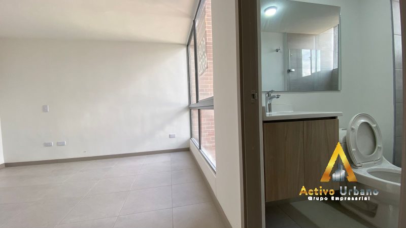 foto_104782_901271444_8674440434_ss