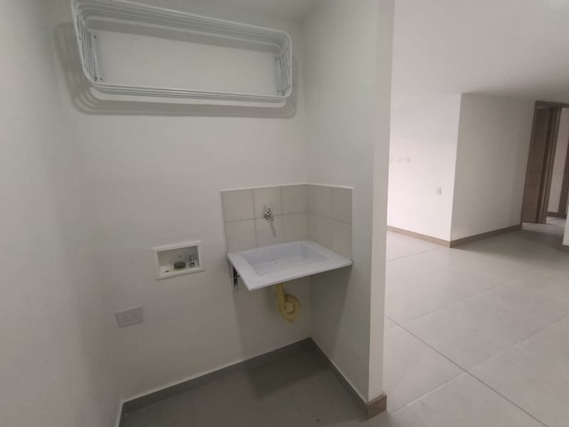 foto_104782_901271444_8683846963_ss