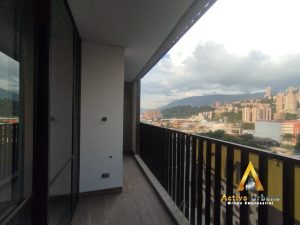 foto_104782_901271444_8699976042_ss