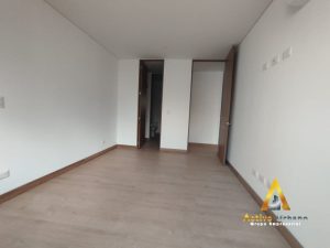 foto_104782_901271444_8712766567_ss