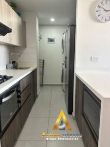 foto_104782_901271444_8712840308_ss