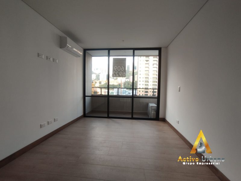 foto_104782_901271444_8729332224_ss