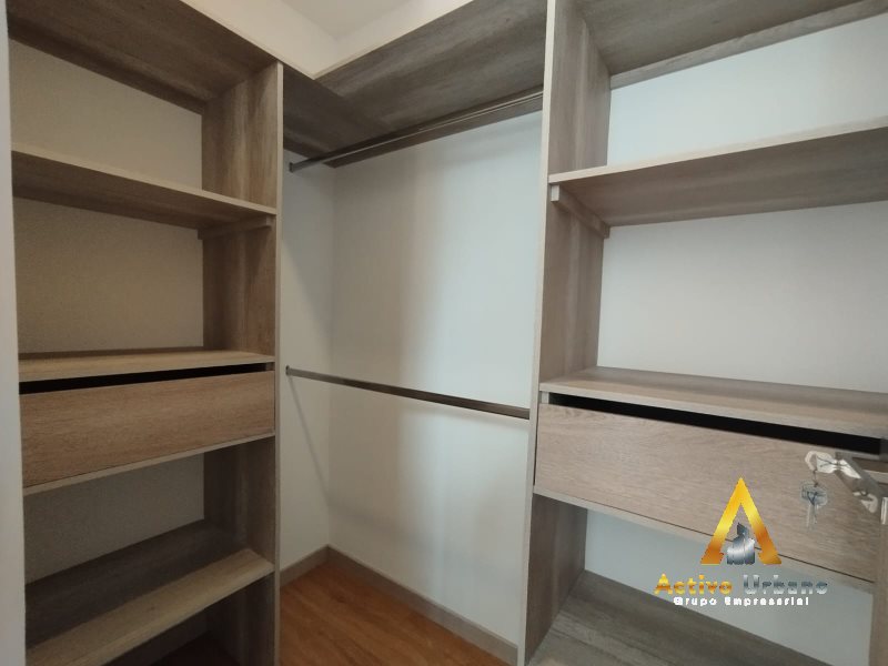 foto_104782_901271444_8734454702_ss