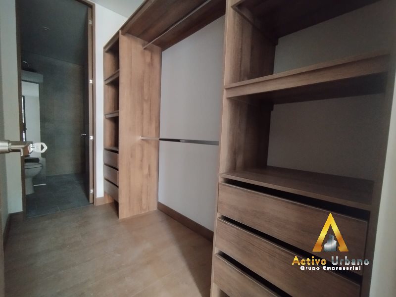 foto_104782_901271444_8753795041_ss