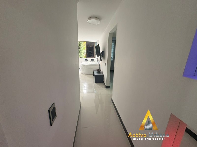 foto_104782_901271444_8929541635_ss