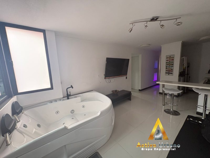 foto_104782_901271444_8934783485_ss