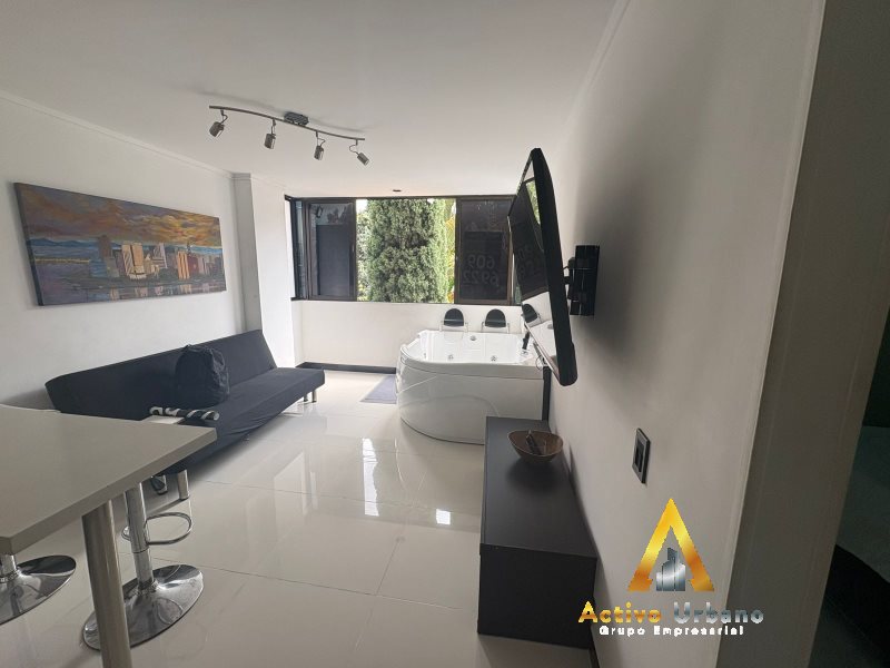 foto_104782_901271444_8948518881_ss