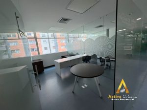 foto_104782_901271444_8977871809_ss