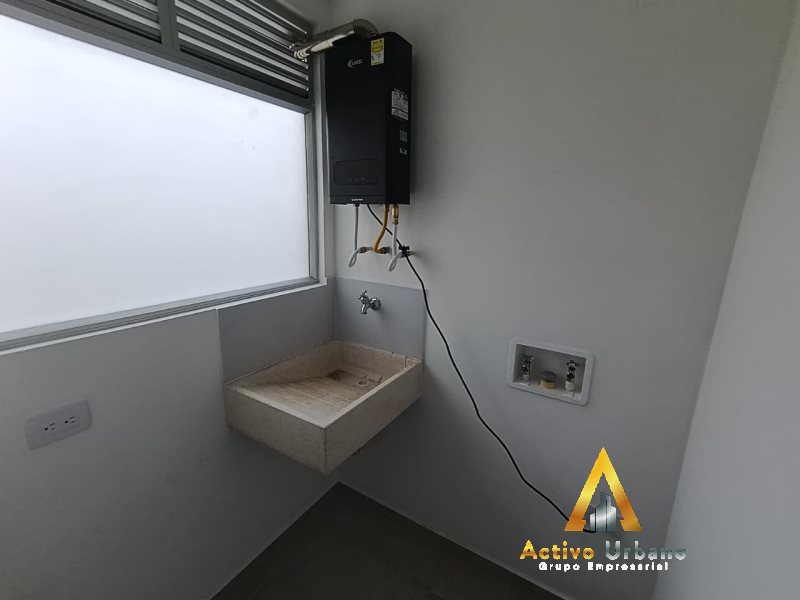 foto_104782_901271444_9266297891_ss