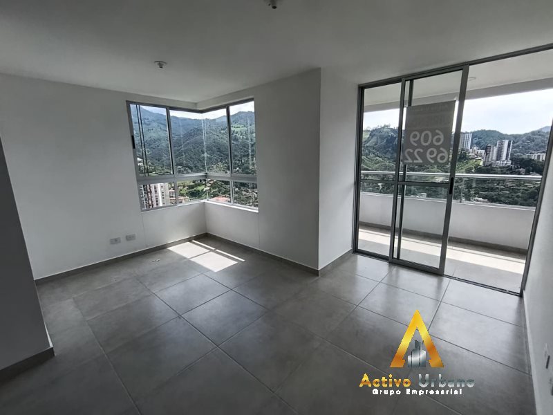 foto_104782_901271444_9266532858_ss