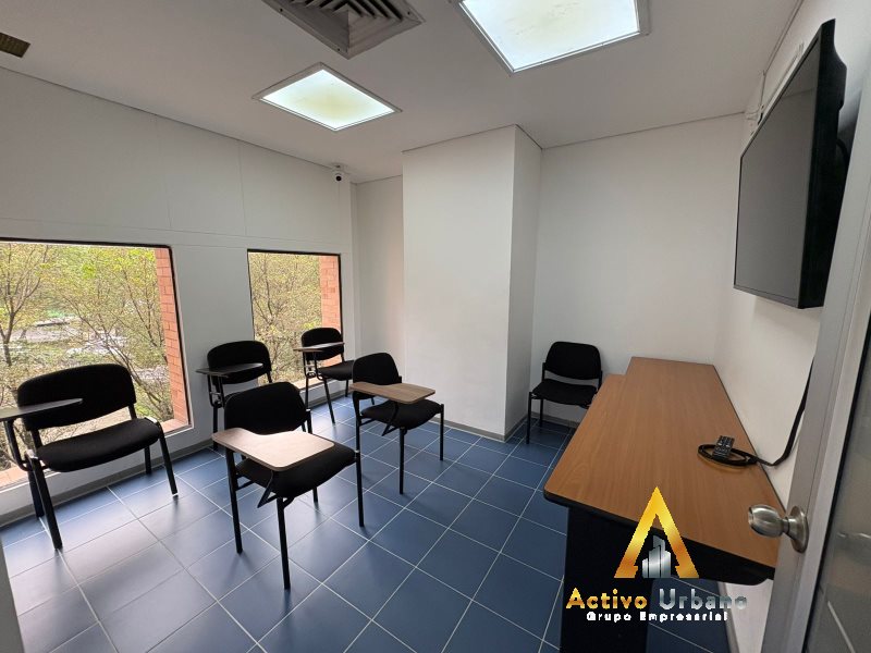 foto_104782_901271444_9267363056_ss