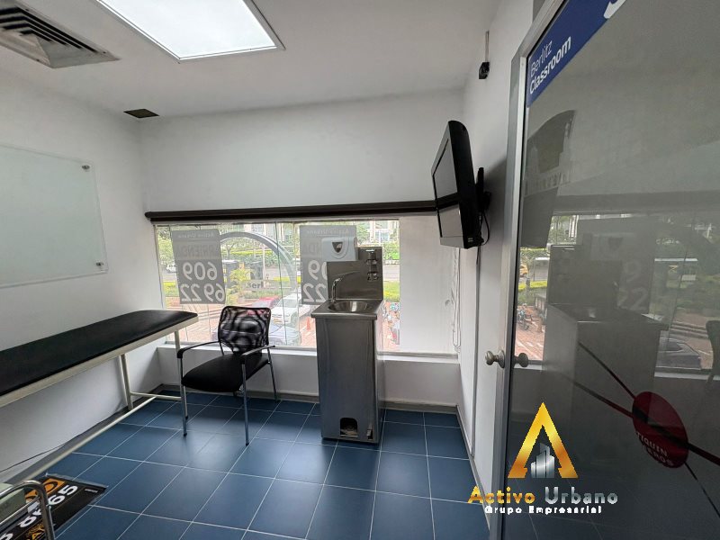 foto_104782_901271444_9277352224_ss