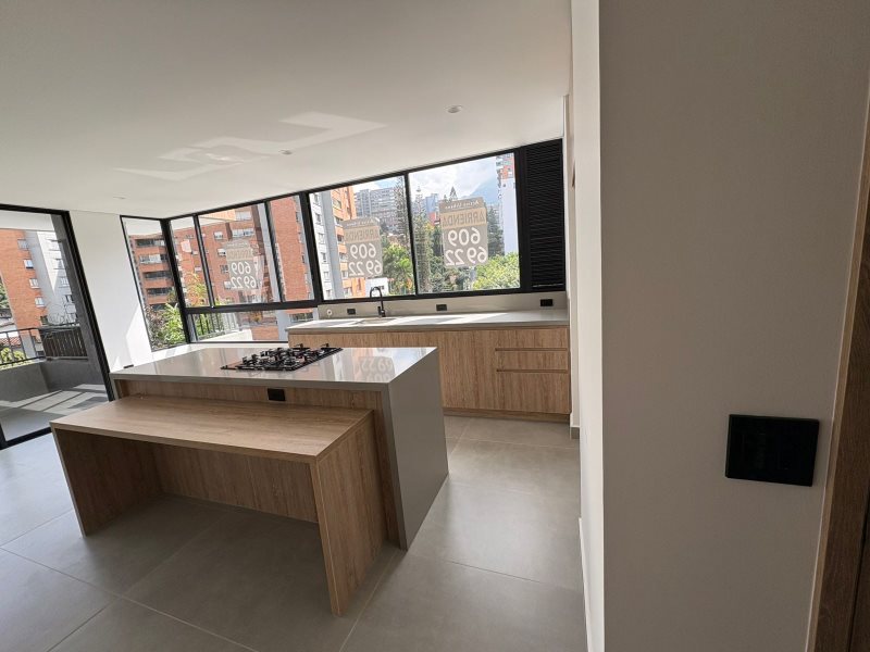 foto_104782_901271444_9325209755_ss