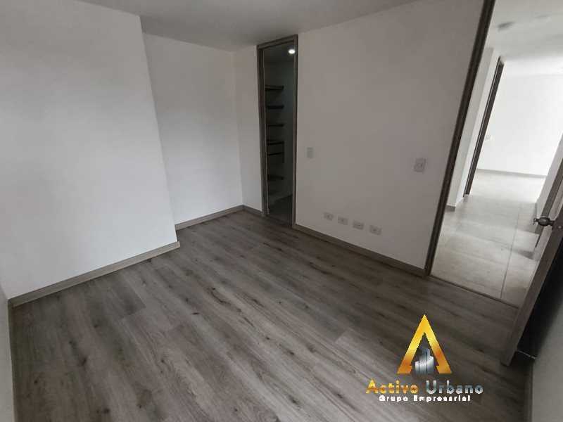 foto_104782_901271444_9332774060_ss