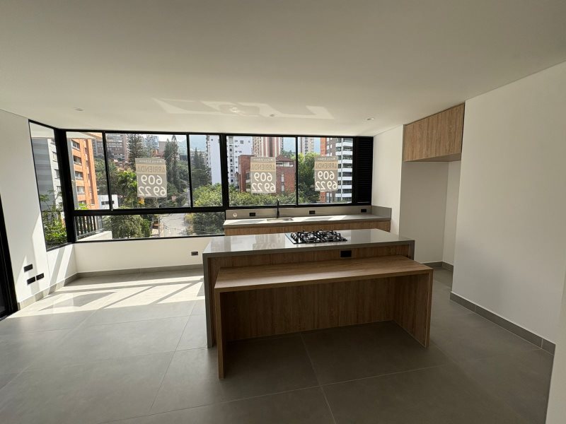 foto_104782_901271444_9365178964_ss