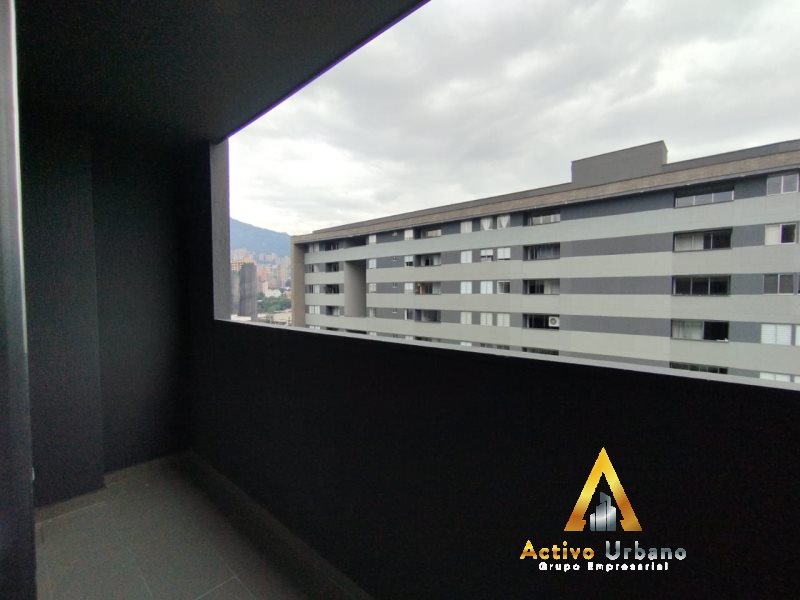 foto_104782_901271444_9366111926_ss