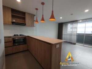 foto_104782_901271444_9366117391_ss