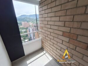 foto_104782_901271444_9367601861_ss