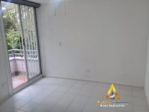 foto_104782_901271444_9653092433_ss