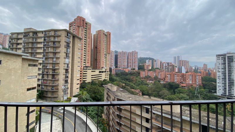 foto_104782_901271444_9677920363_ss