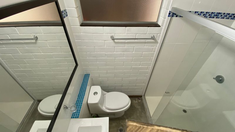 foto_104782_901271444_9705410385_ss