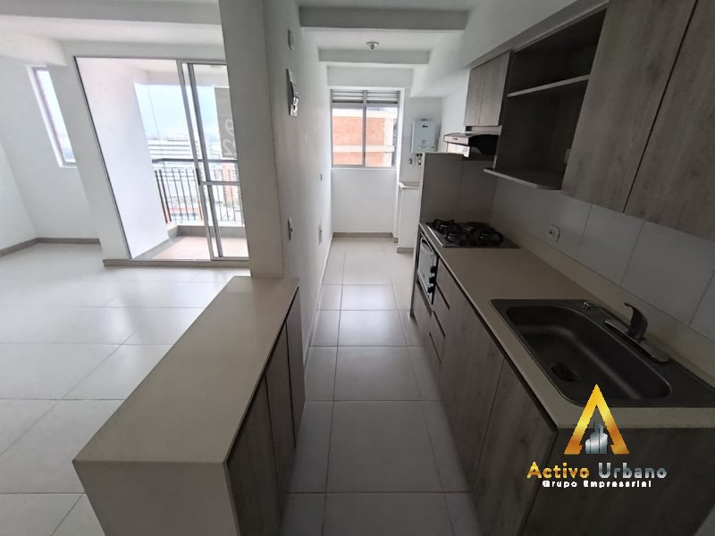 foto_104782_901271444_9775973771_ss